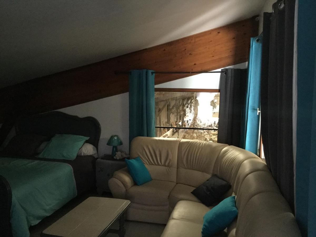Bed and Breakfast Le Loup Dans La Bergerie Montmartin-sur-Mer Esterno foto