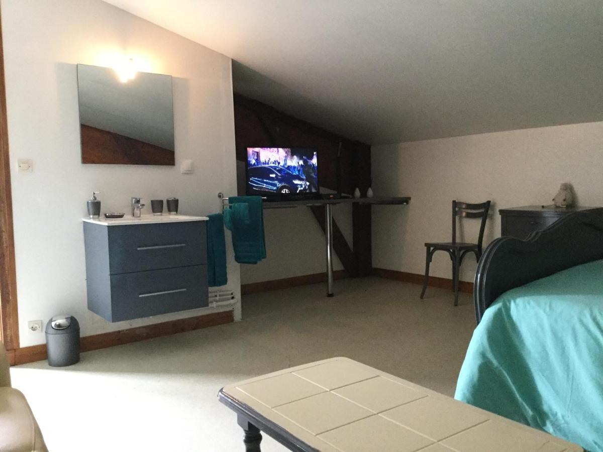 Bed and Breakfast Le Loup Dans La Bergerie Montmartin-sur-Mer Esterno foto